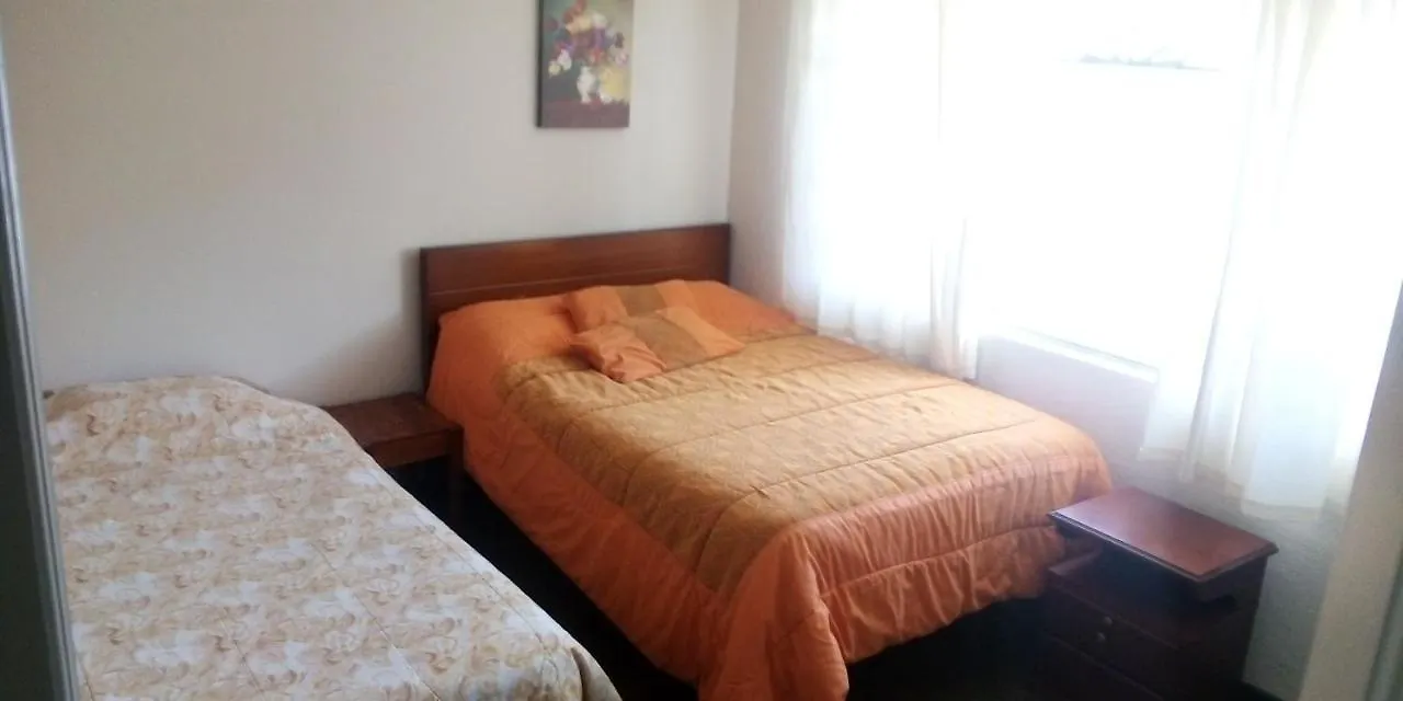 مبيت وإفطار كوينكا Yolanda House