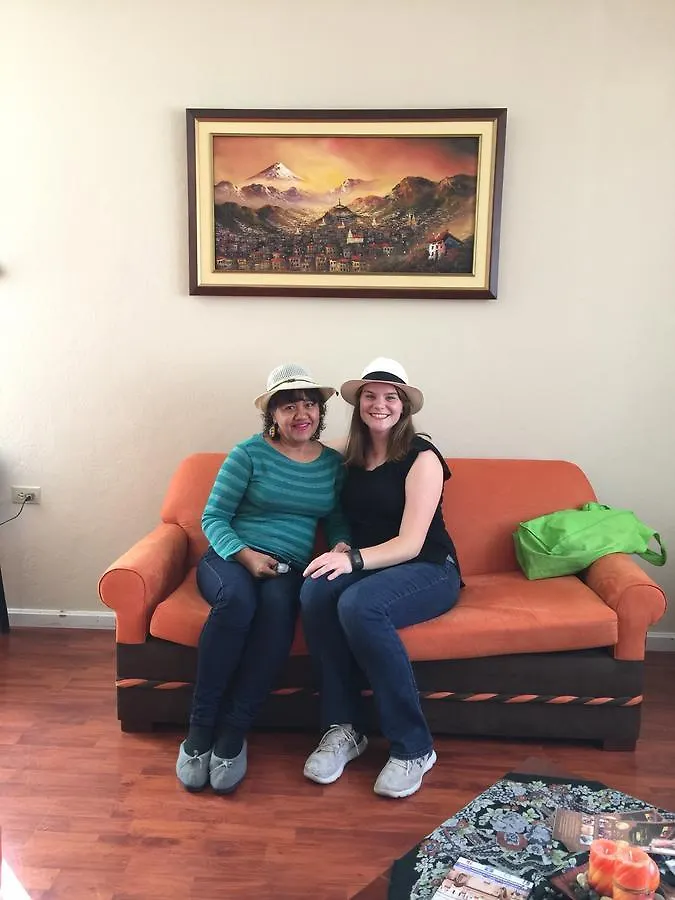 فندق مبيت وإفطار مبيت وإفطار كوينكا Yolanda House